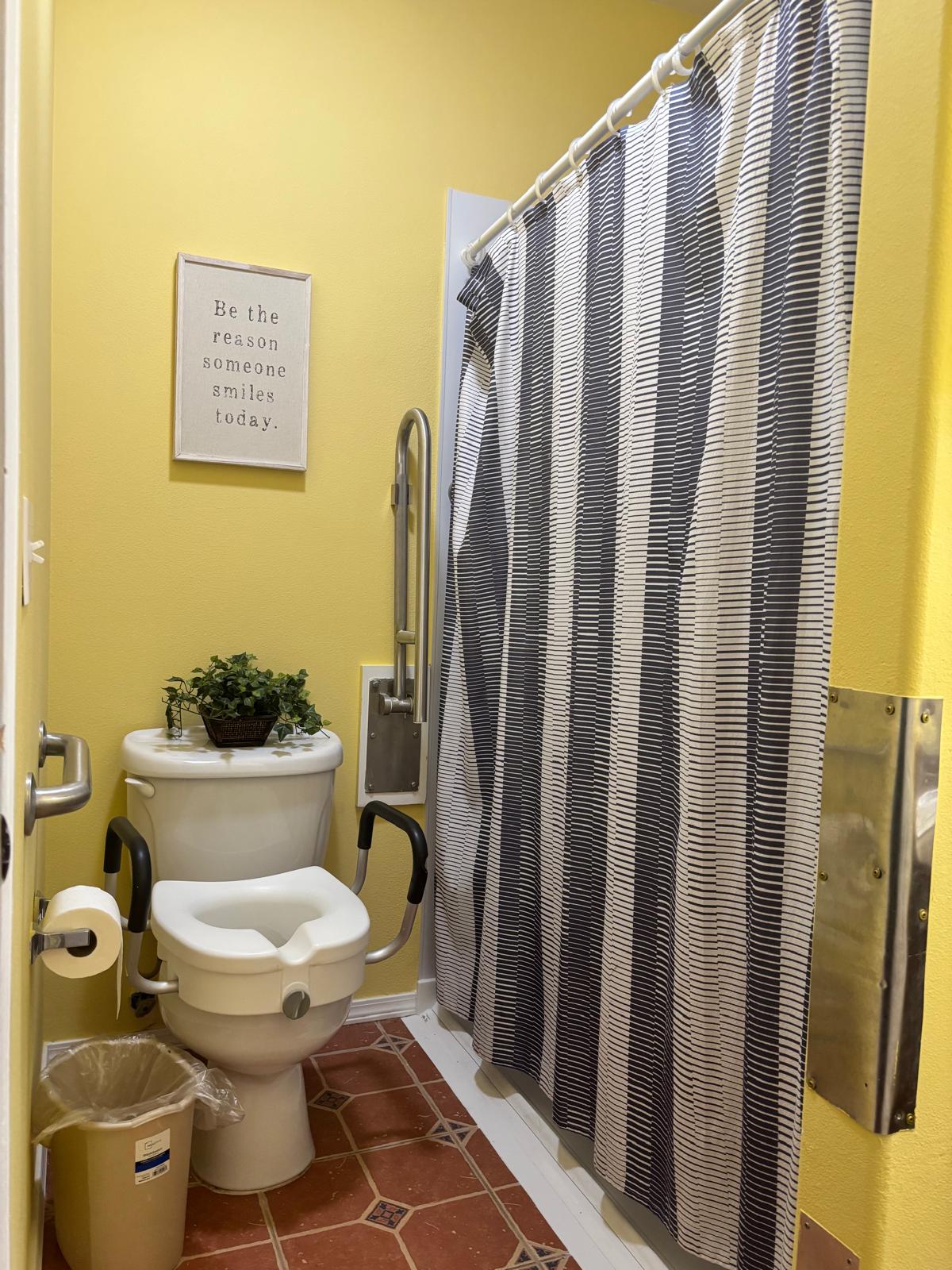 Edmonds Villa bathroom