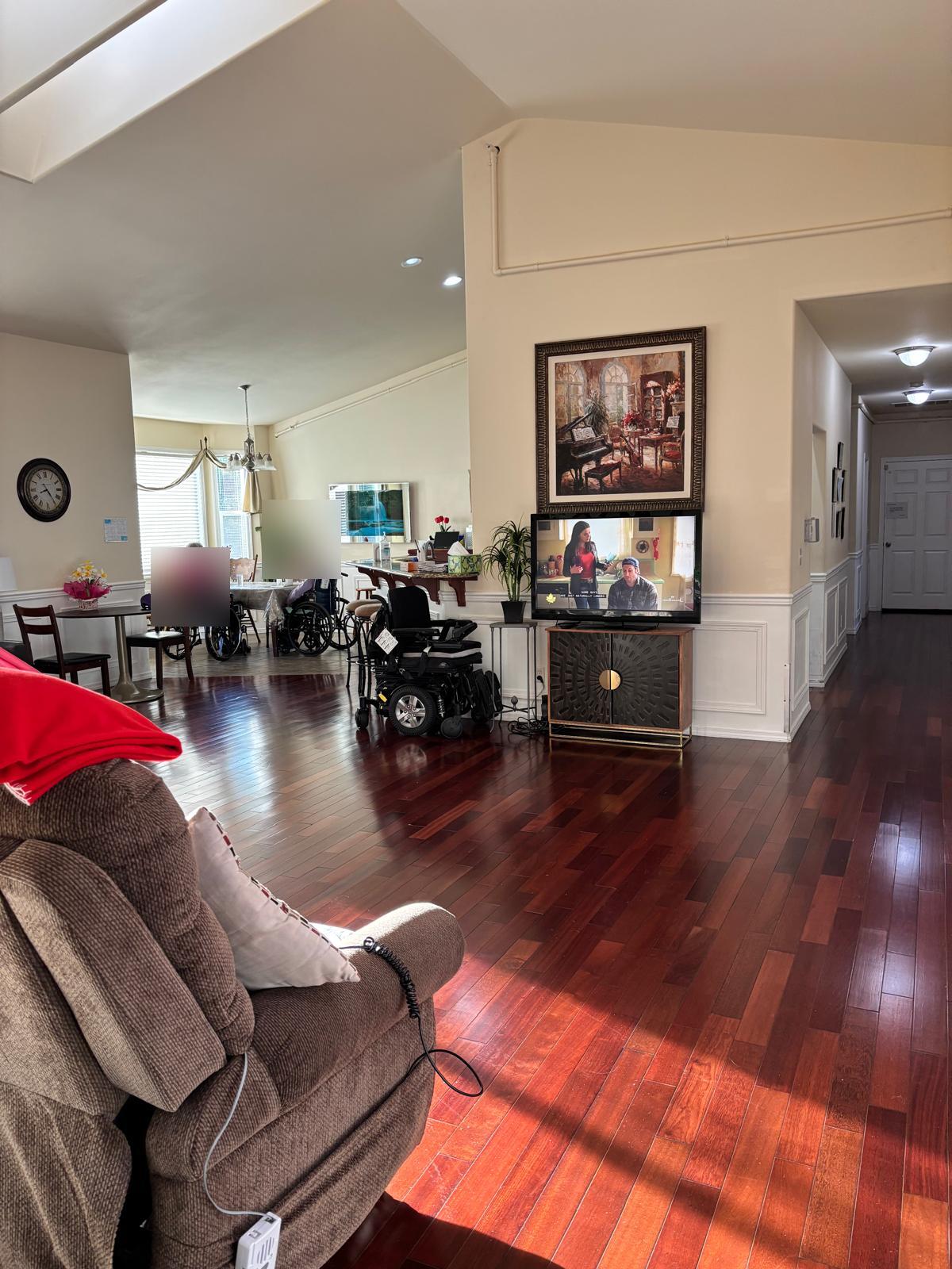 Edmonds Villa common room - comfortable living area for residents